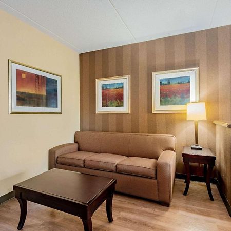 La Quinta Inn&Suites Bel Air I-95 Exit 77A Extérieur photo